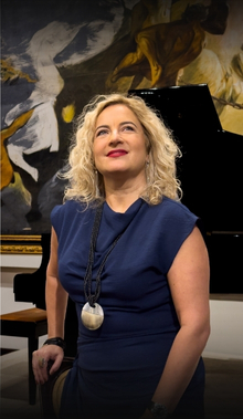 CARLA MAFFIOLETTI - Cantora, Violonista e Compositora